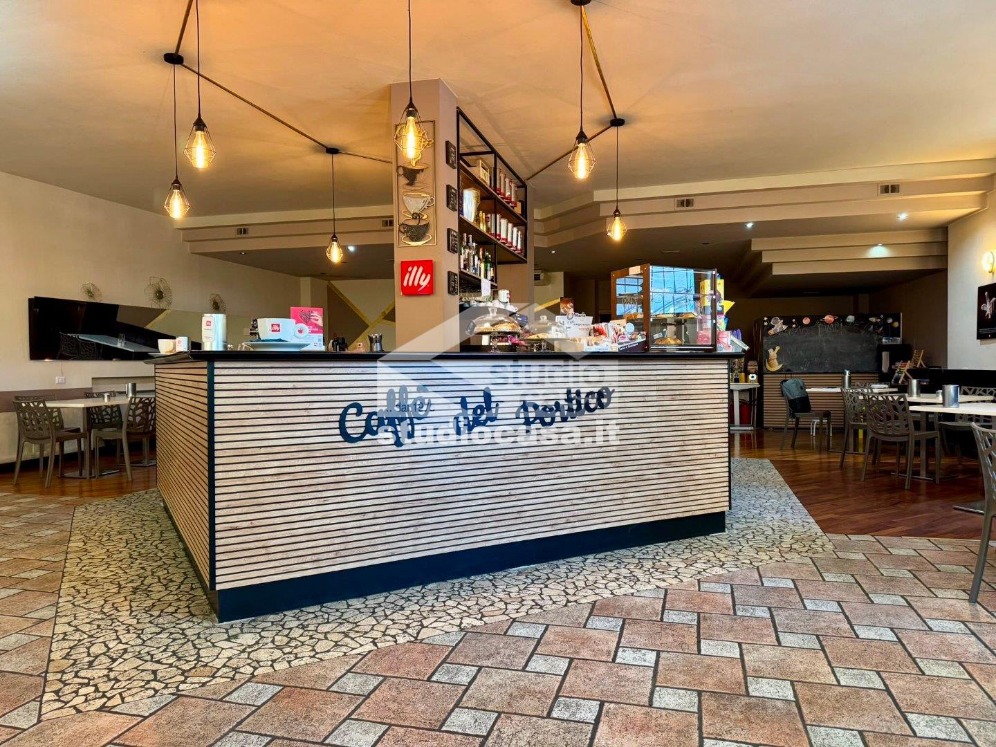 Bar / Ristorante in vendita a Lovere