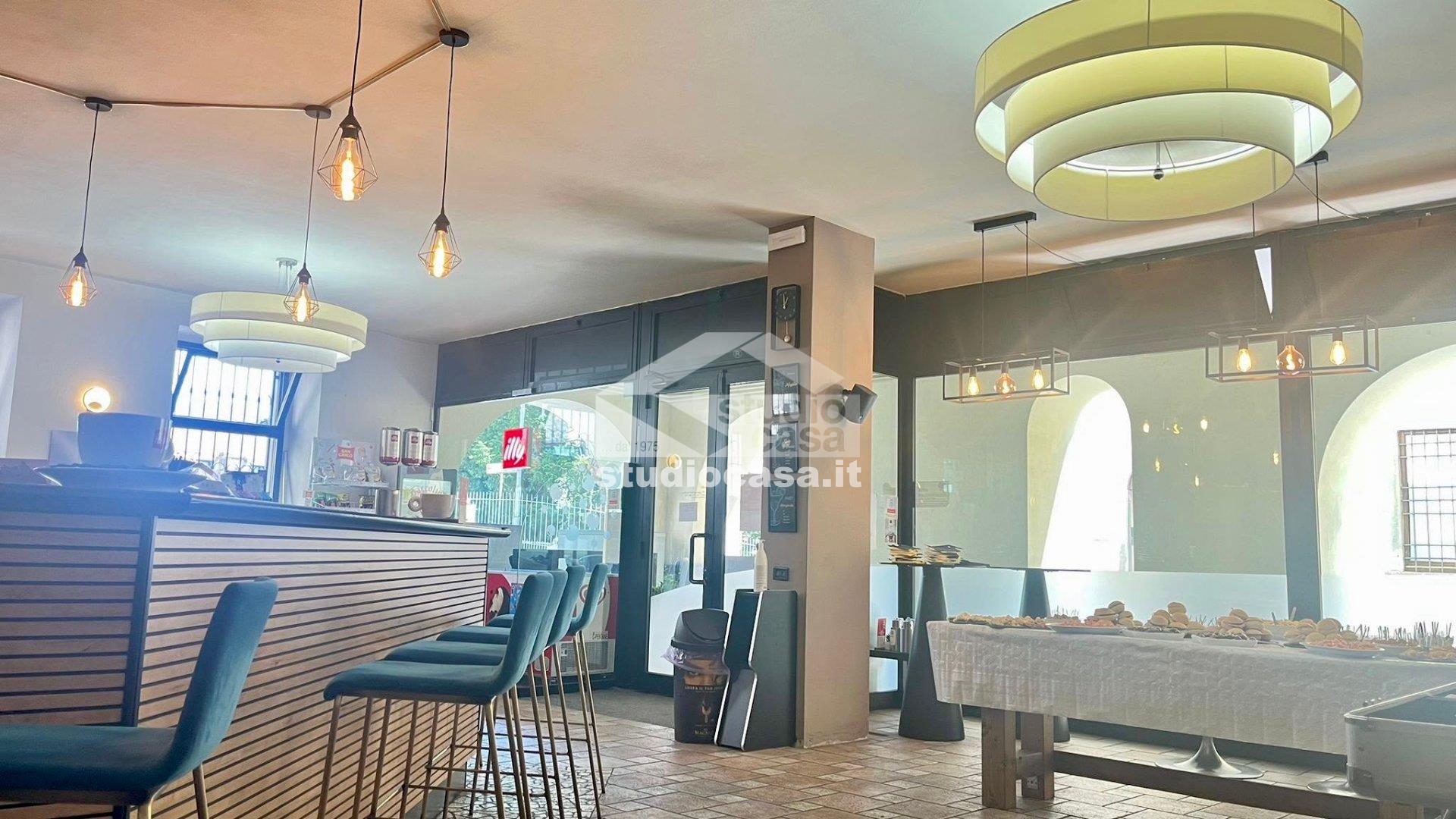Bar / Ristorante in vendita a Lovere