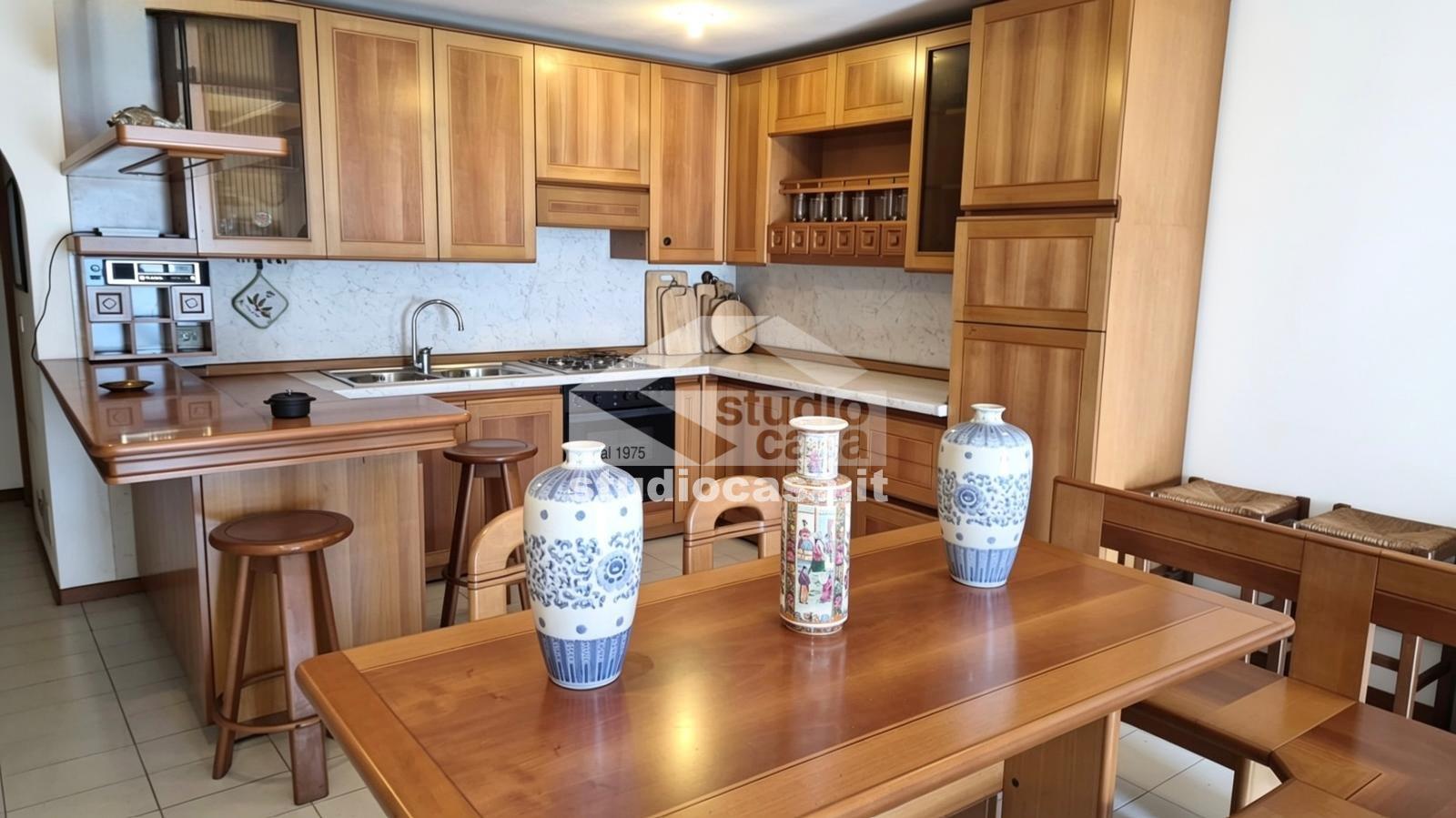 Appartamento in vendita a Riva di Solto