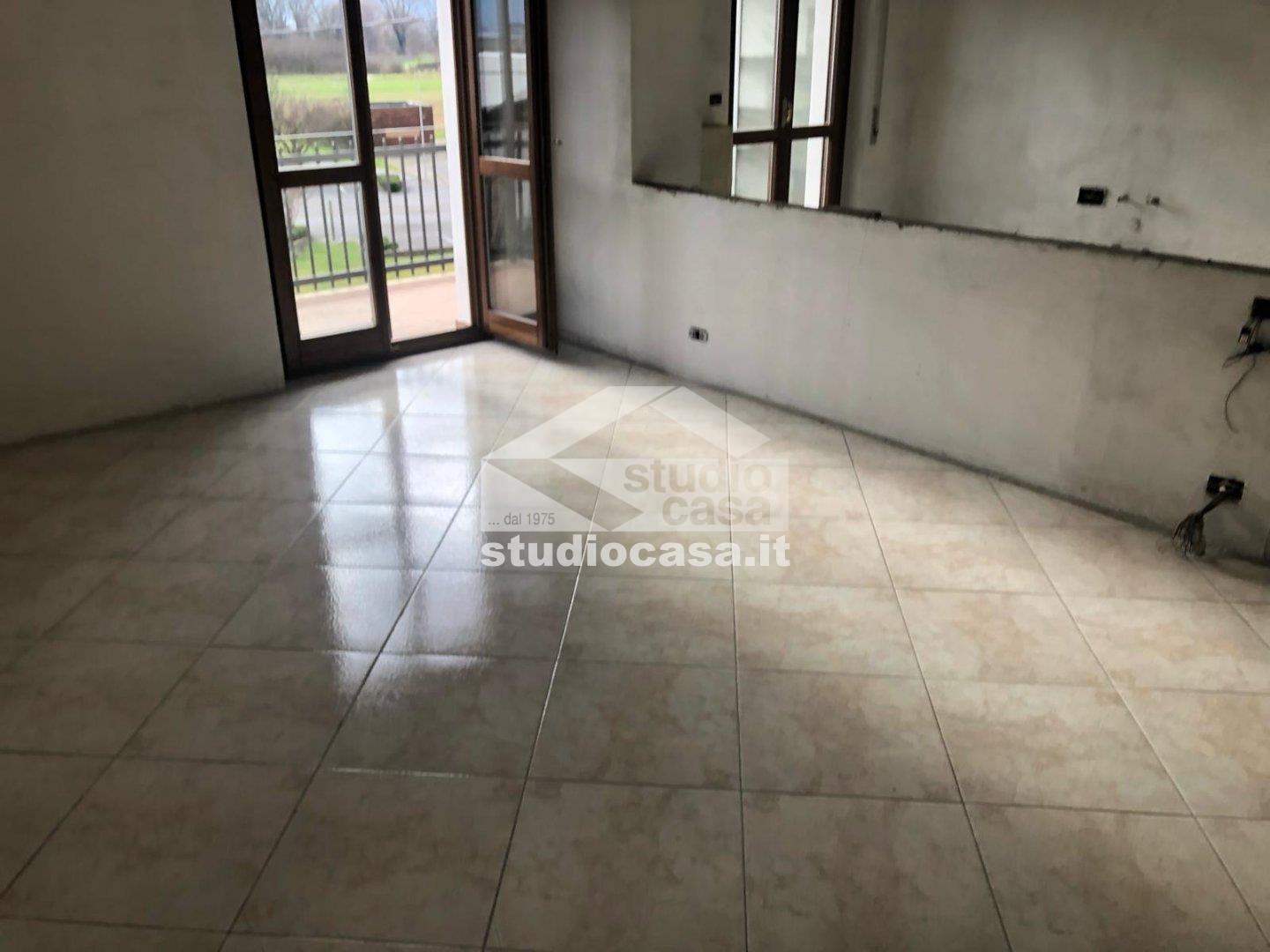 Appartamento in vendita a Costa Volpino