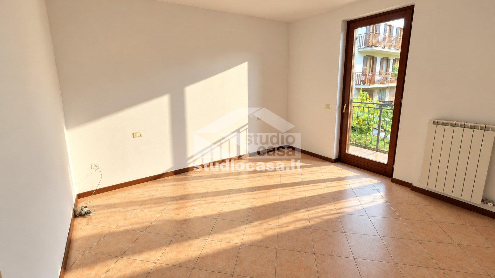 Appartamento in vendita a Rogno