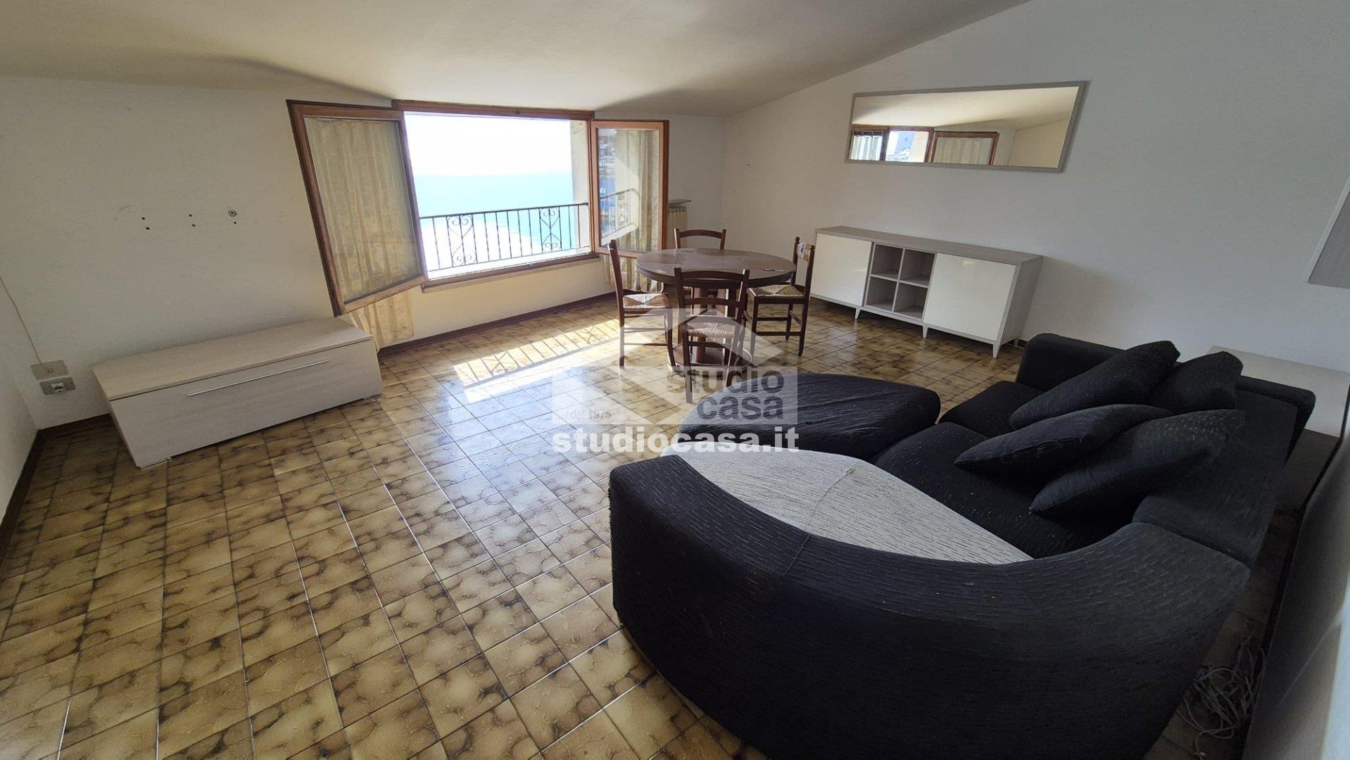 Attico in vendita a Costa Volpino