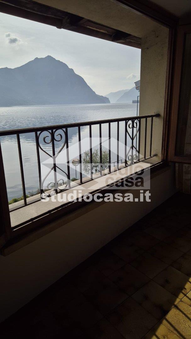 Attico in vendita a Costa Volpino