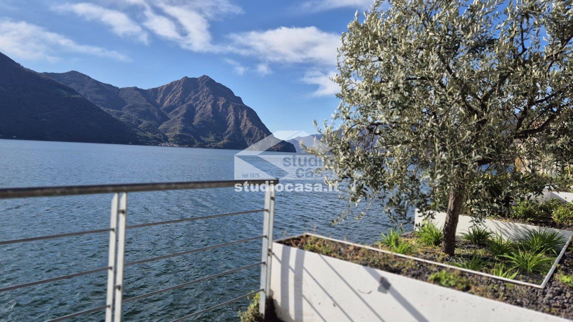 Attico in vendita a Costa Volpino