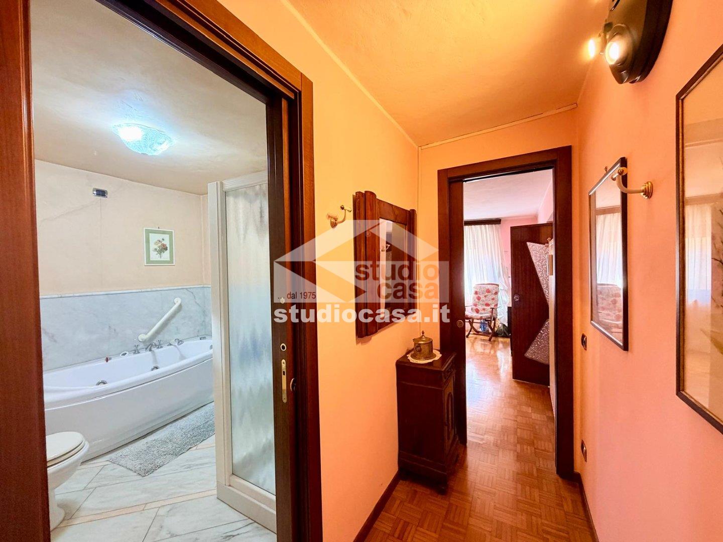 Casa Unifamiliare in vendita a Endine Gaiano