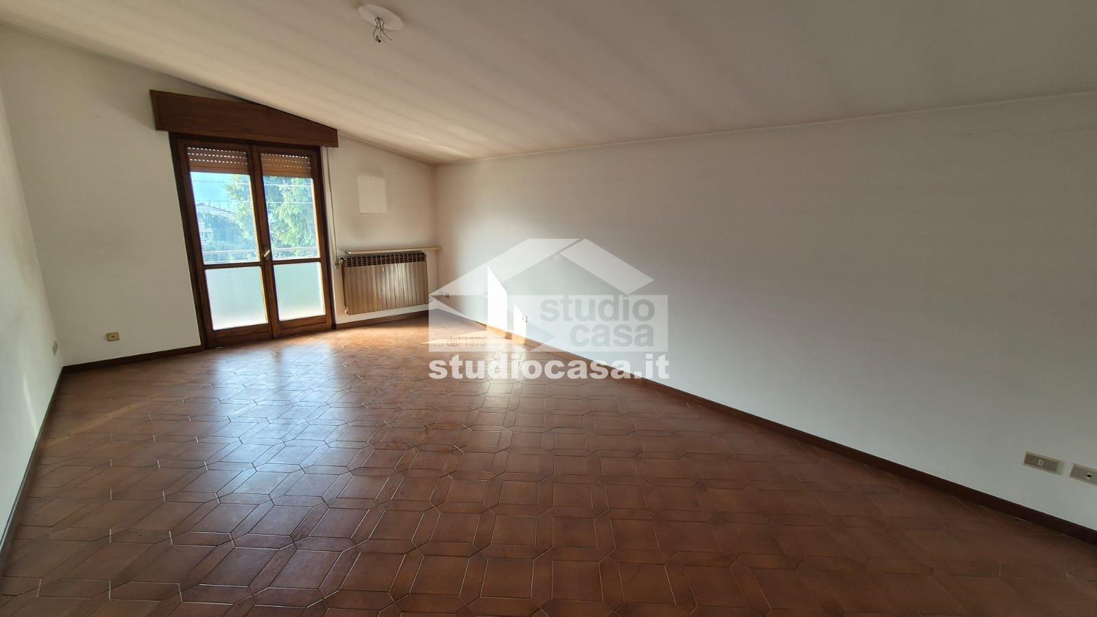 Casa Unifamiliare in vendita a Costa Volpino