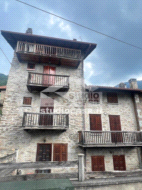 Appartamento in vendita a Rogno