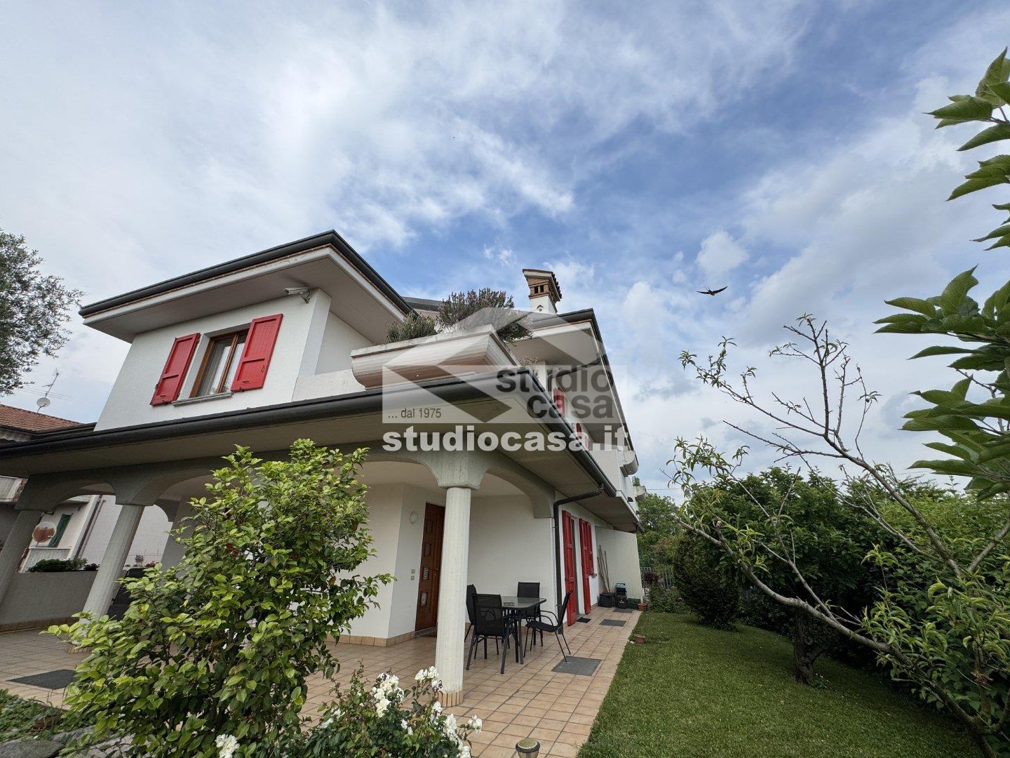 Villa Bifamiliare in vendita a Terno d
