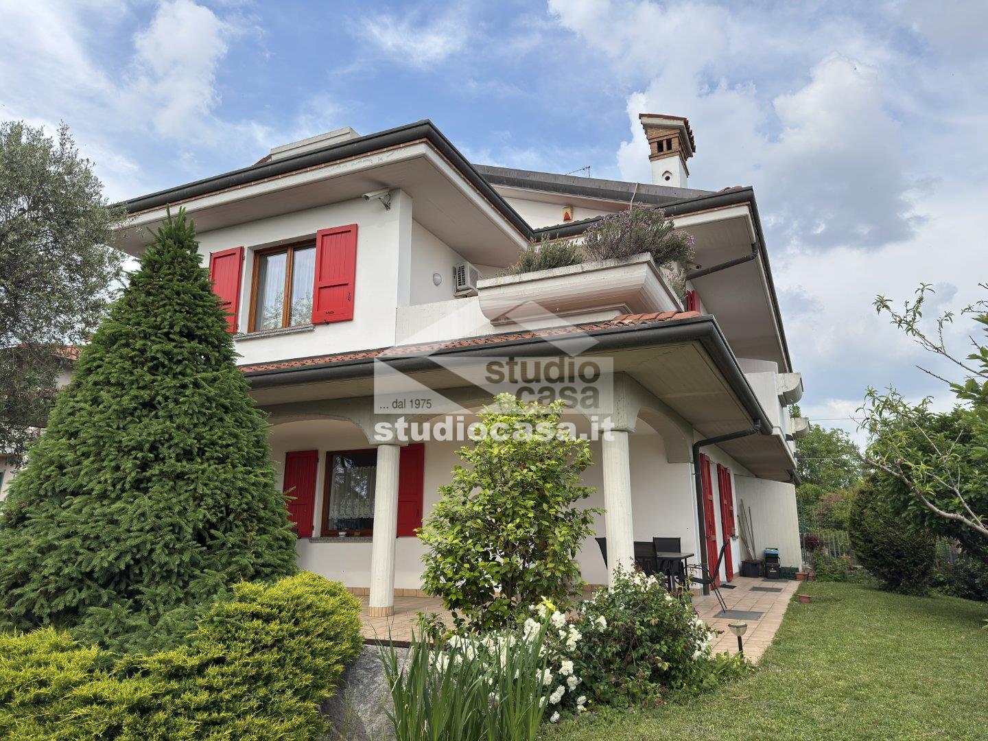 Villa Unifamiliare in vendita a Mapello