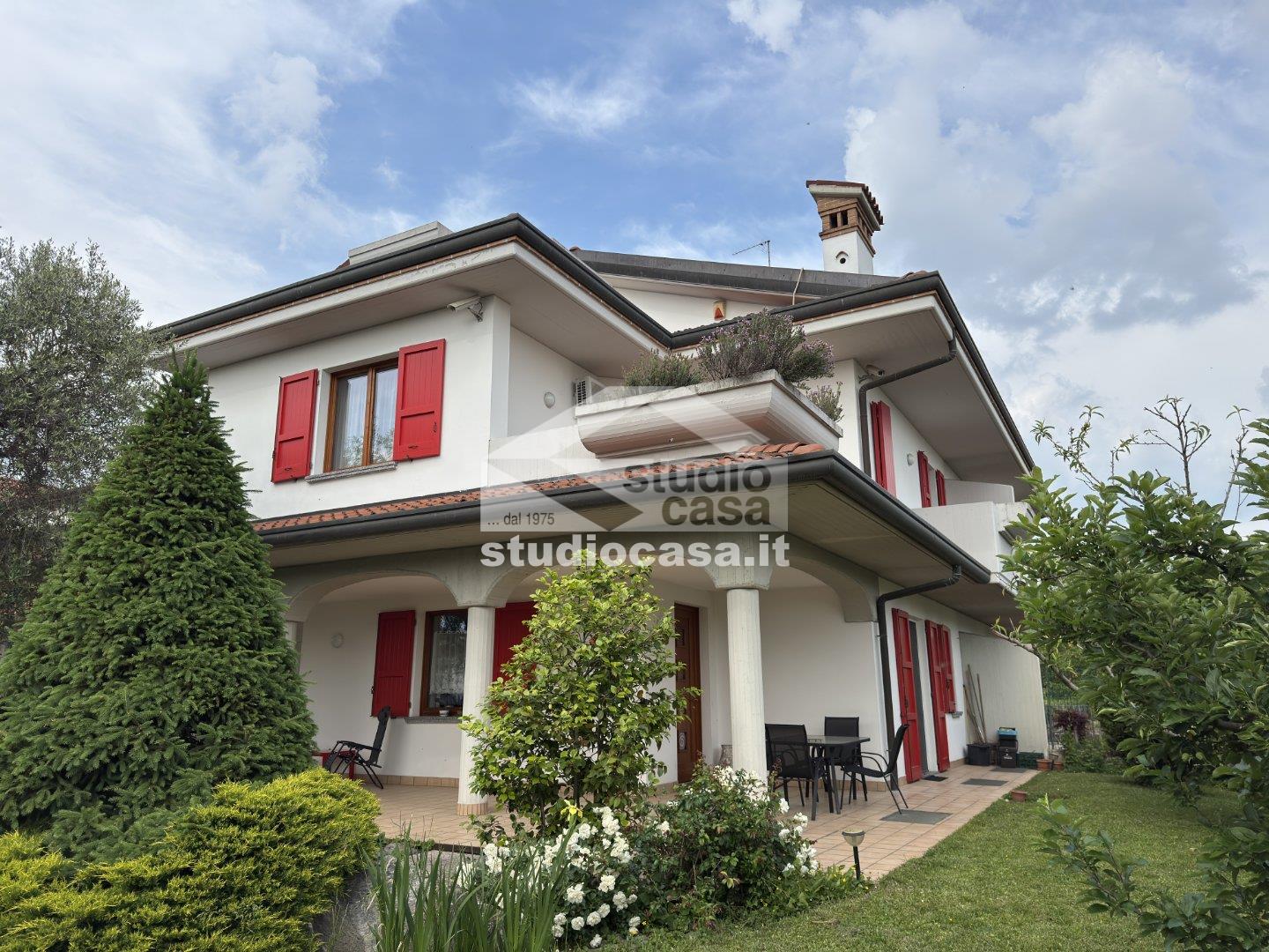 Villa Unifamiliare in vendita a Mapello