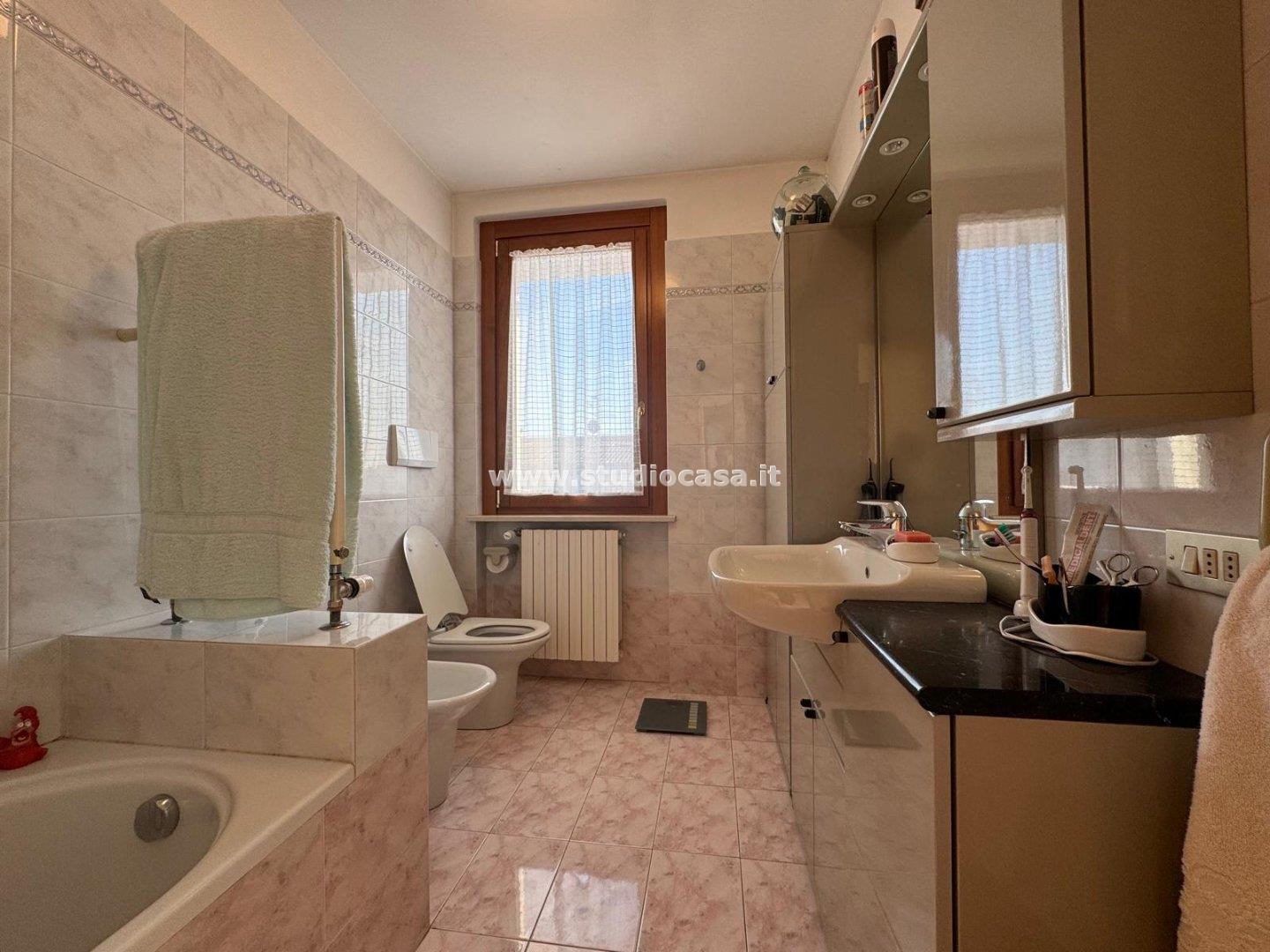 Villa Bifamiliare in vendita a Terno d