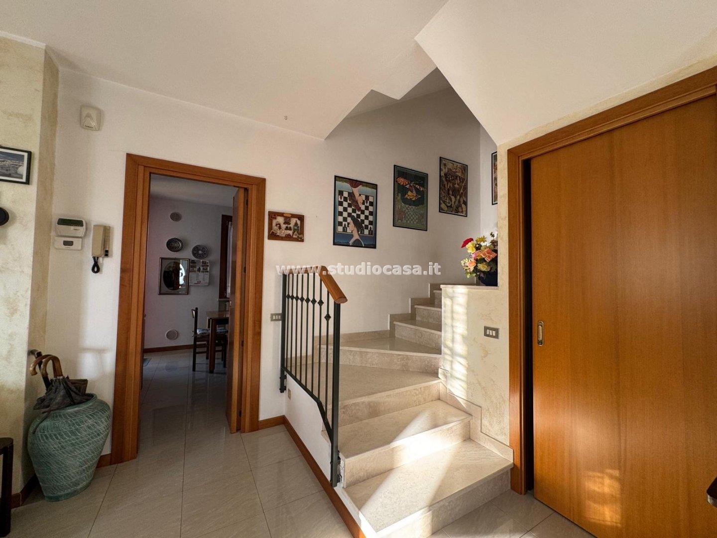 Villa Bifamiliare in vendita a Terno d