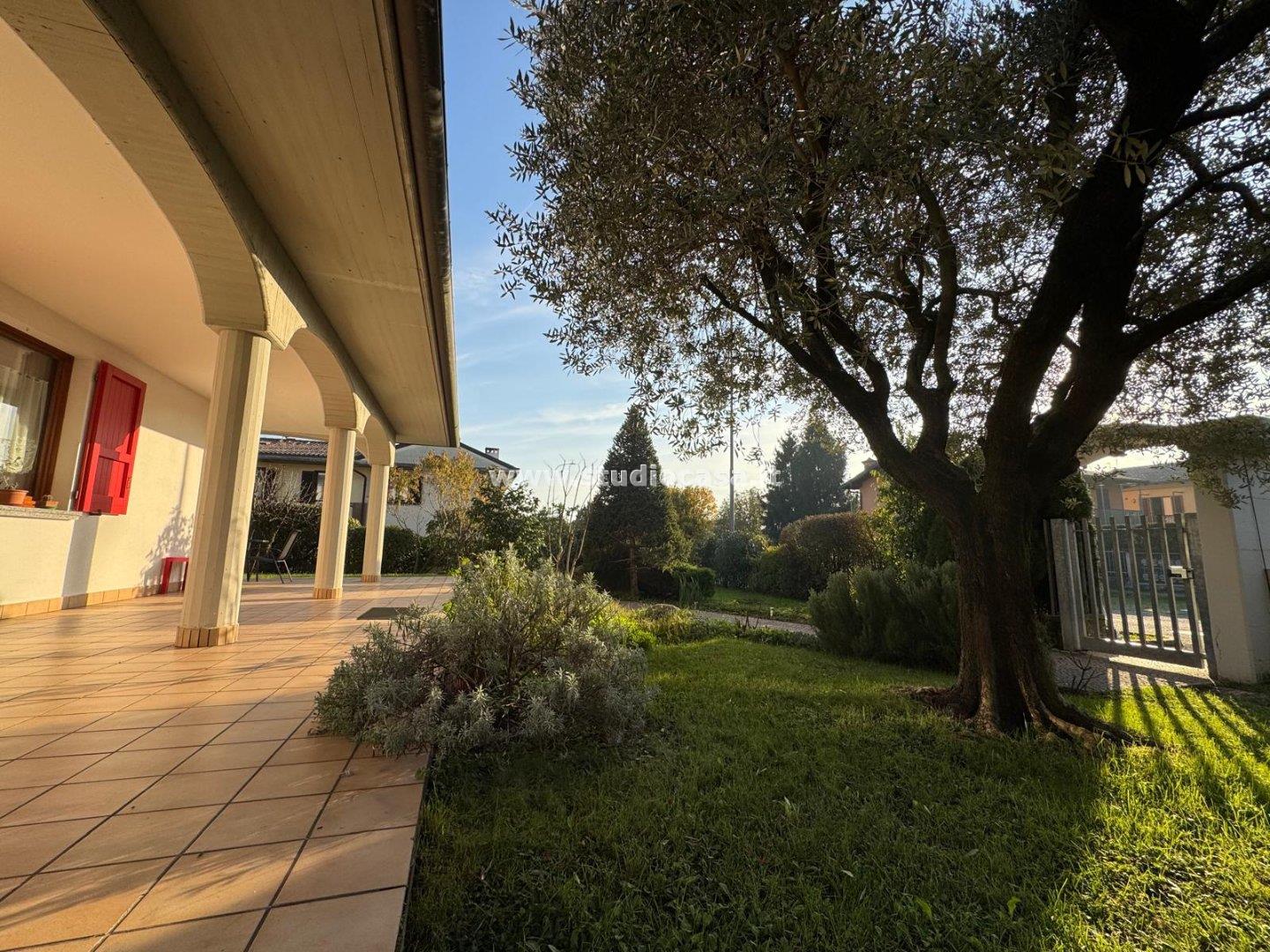 Villa Bifamiliare in vendita a Terno d
