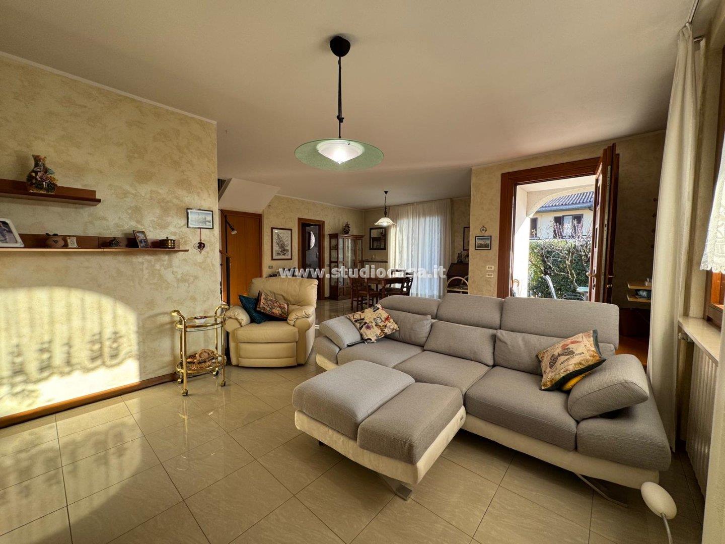 Villa Unifamiliare in vendita a Mapello