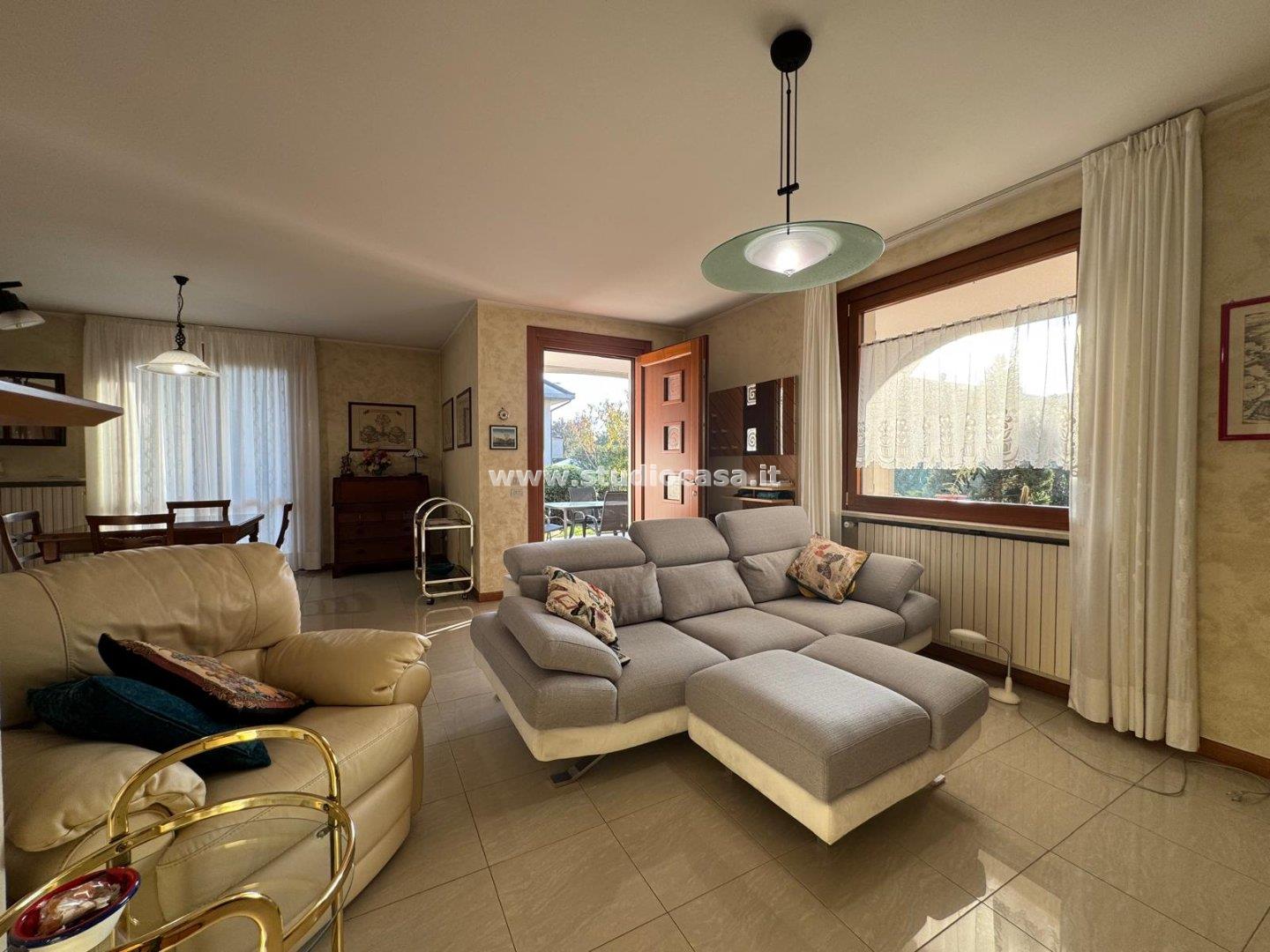 Villa Unifamiliare in vendita a Mapello