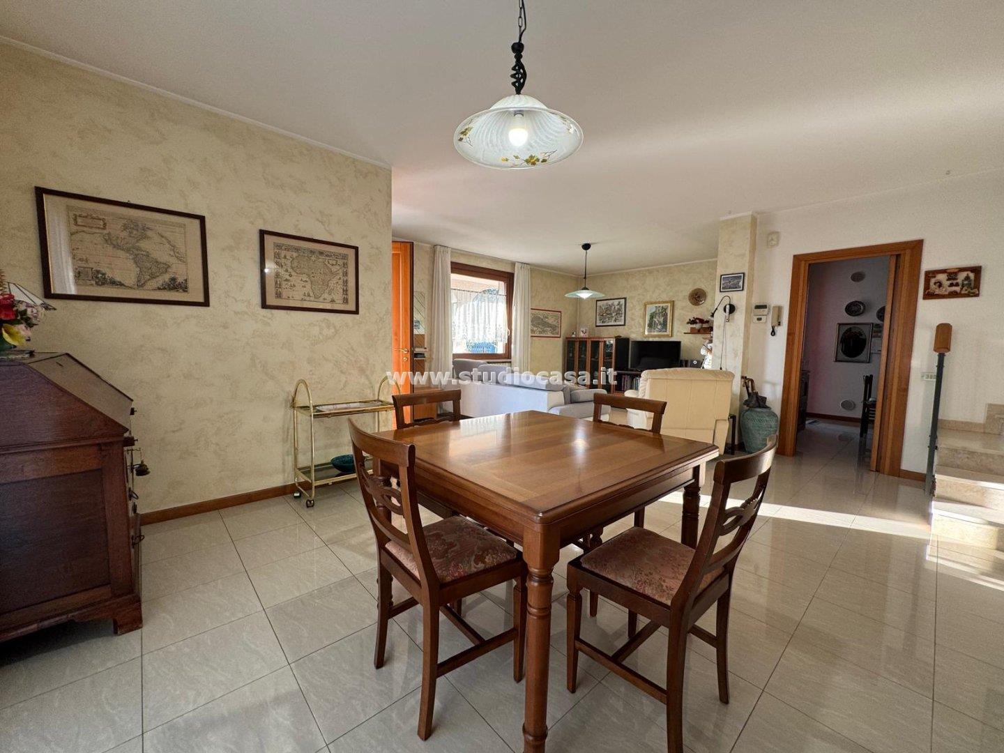 Villa Unifamiliare in vendita a Mapello