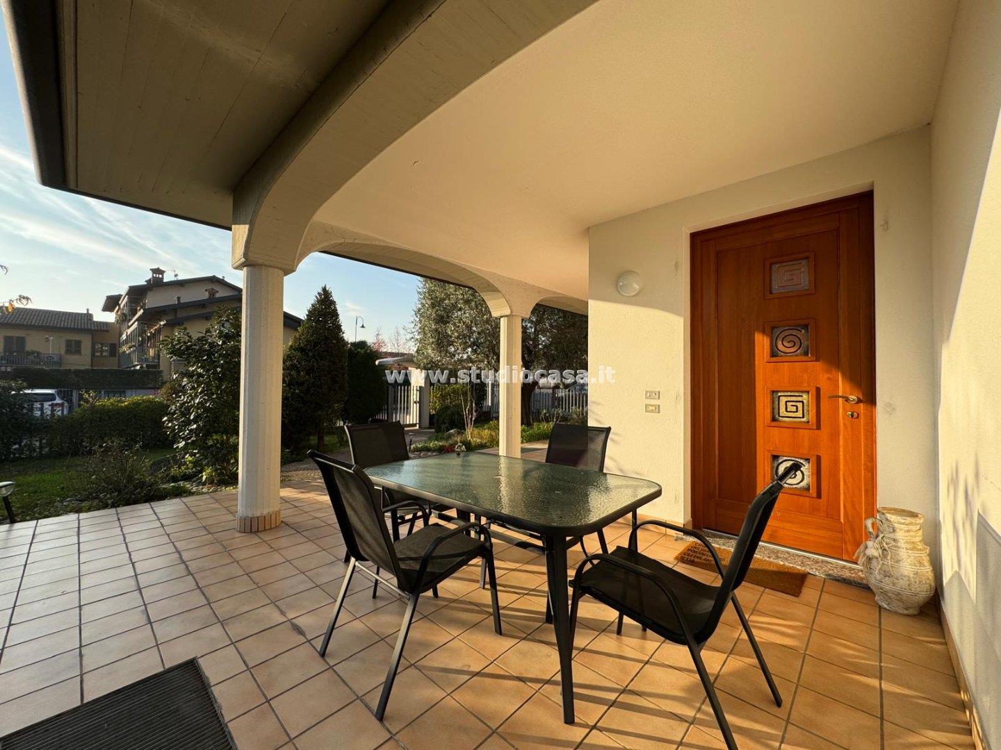 Villa Unifamiliare in vendita a Mapello