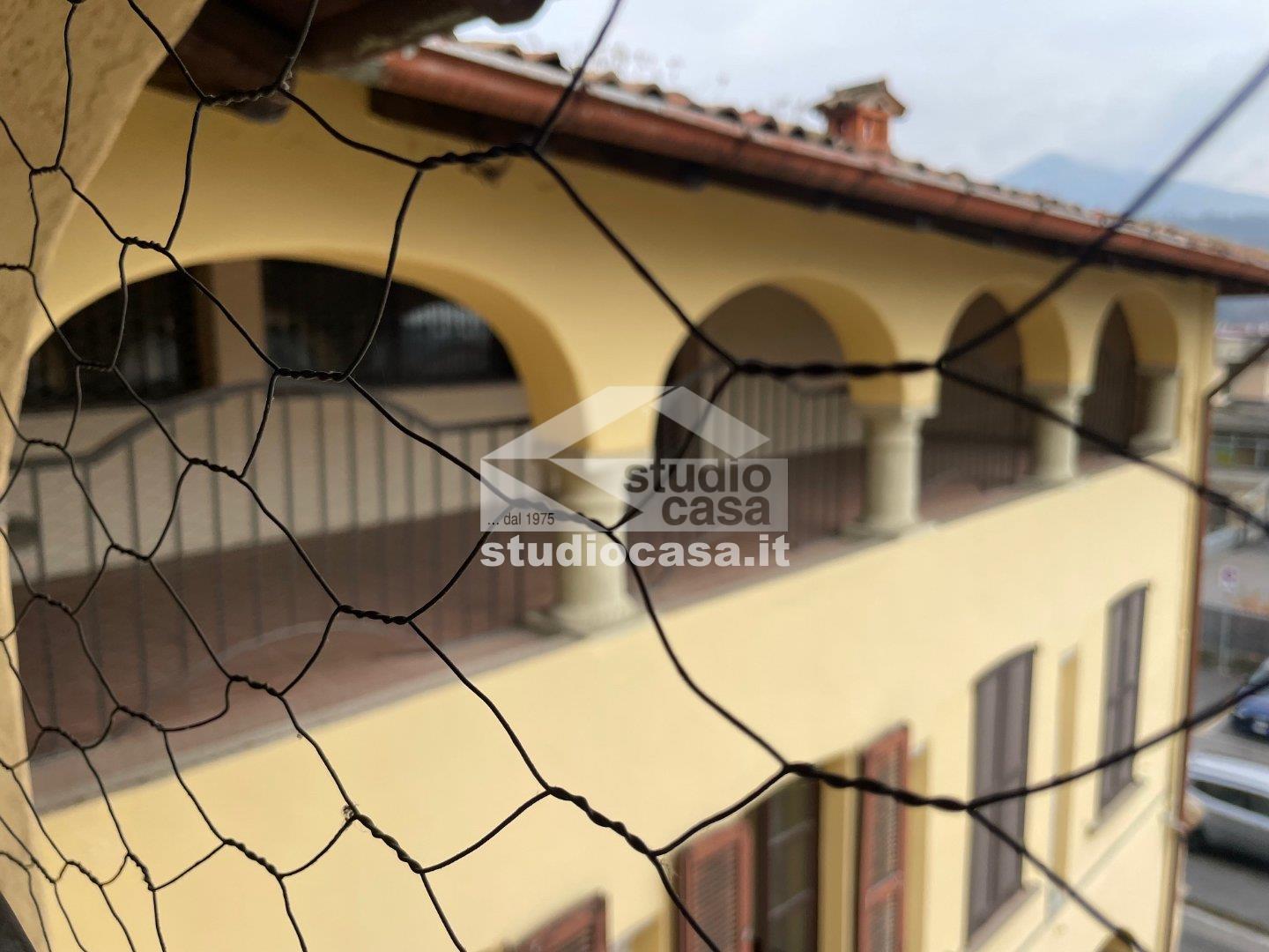 Appartamento in vendita a Erba