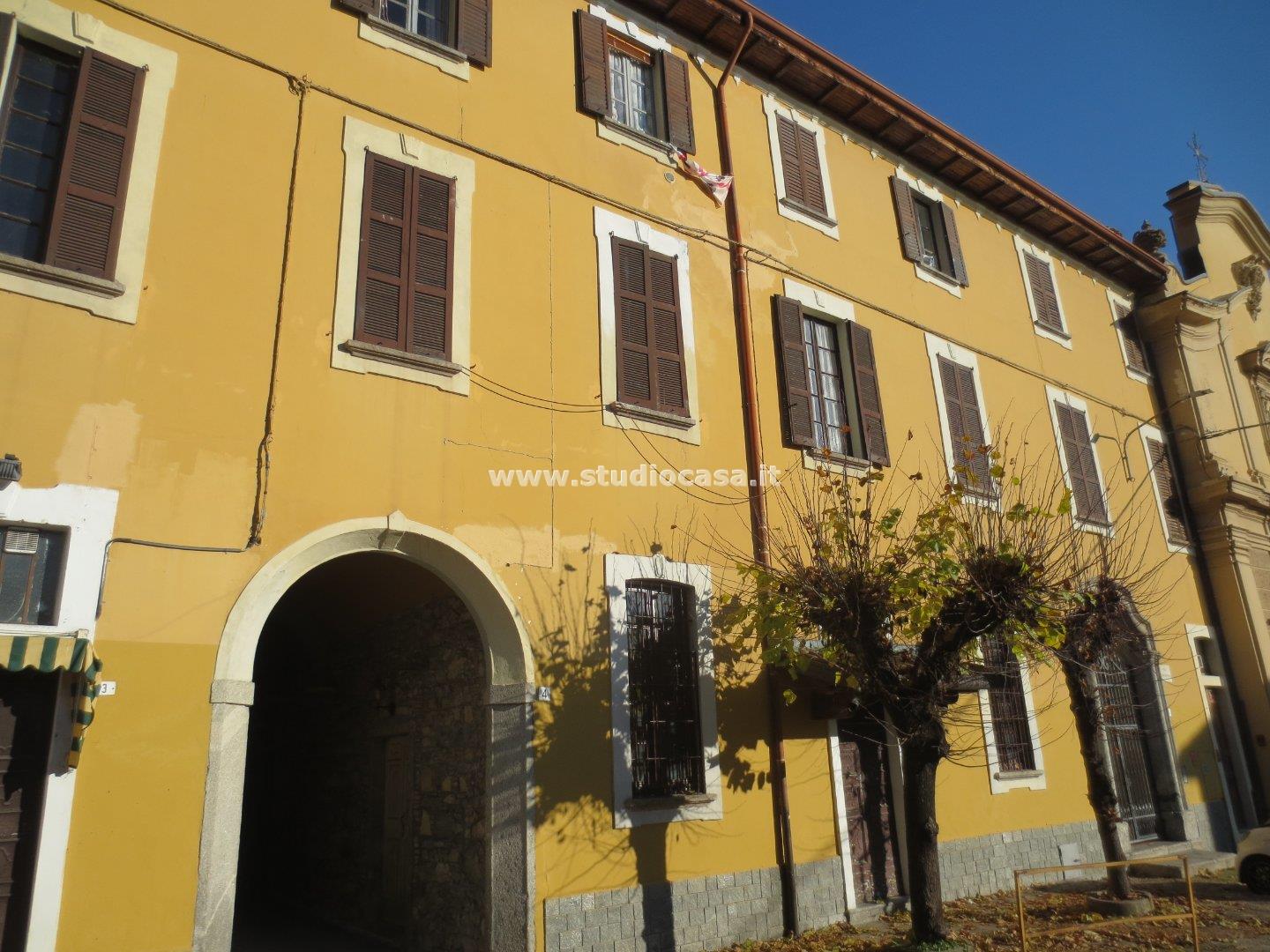Appartamento in vendita a Erba