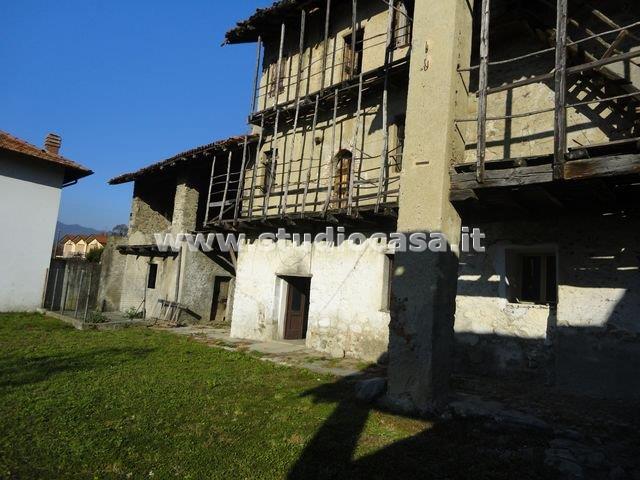 Cascina in vendita a Cisano Bergamasco