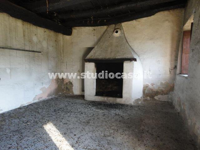 Cascina in vendita a Cisano Bergamasco