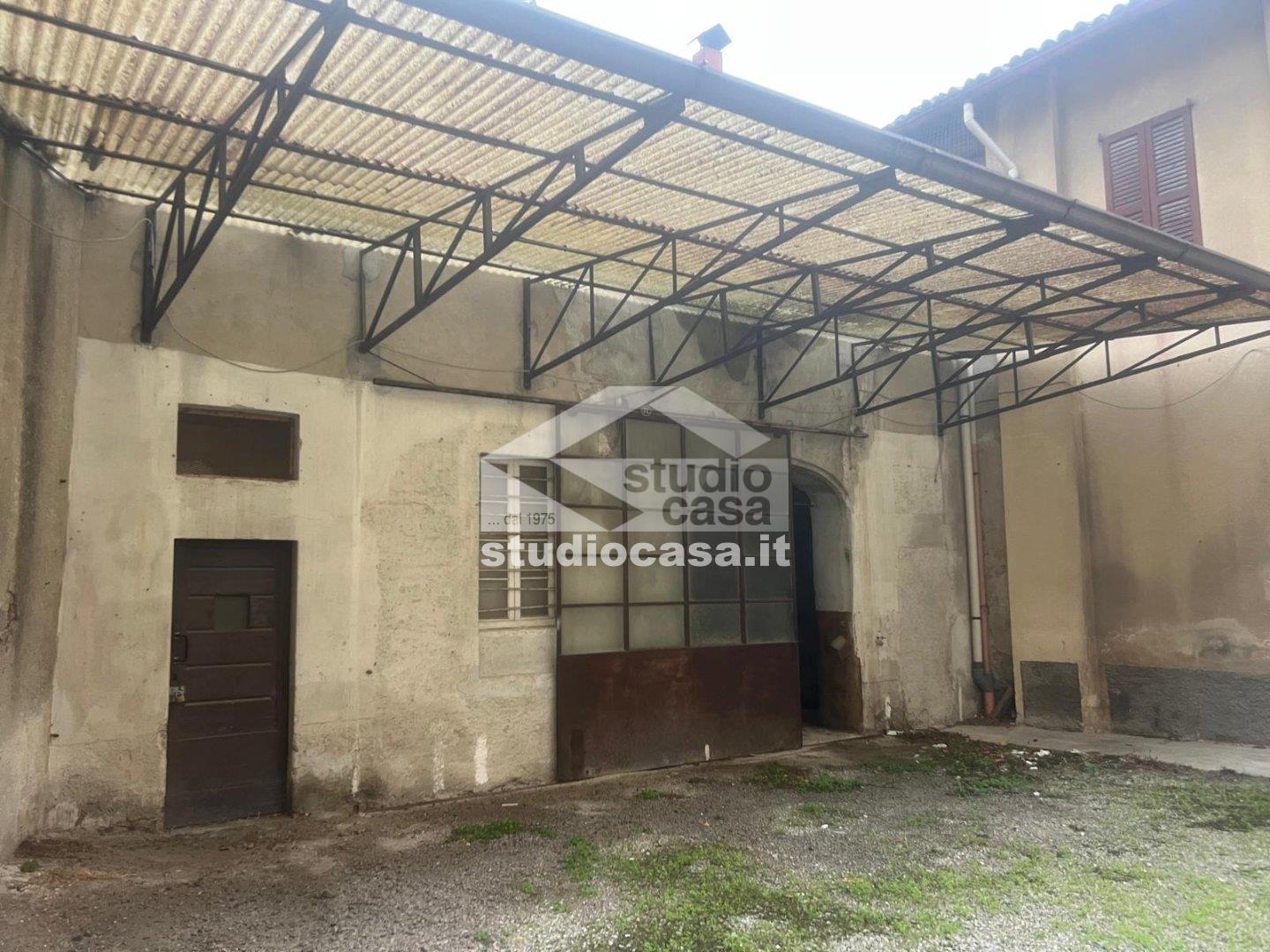 Magazzino in vendita a Galbiate