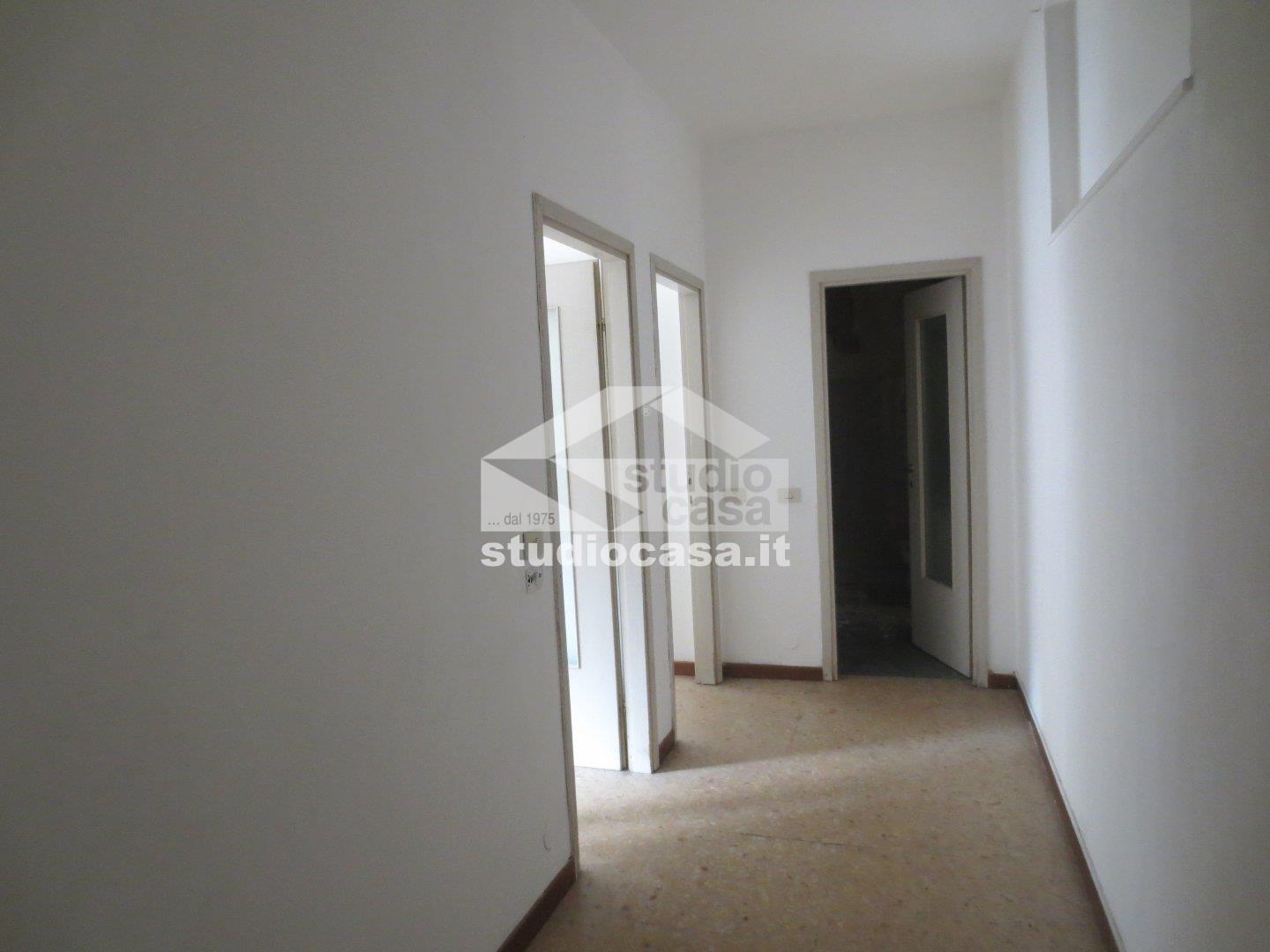 Appartamento in vendita a Mariano Comense