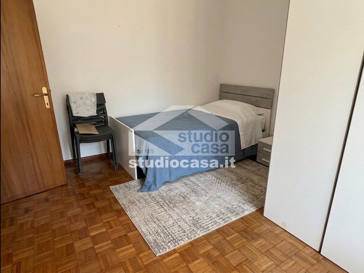 Stanza in Appartamento in affitto a Rovereto