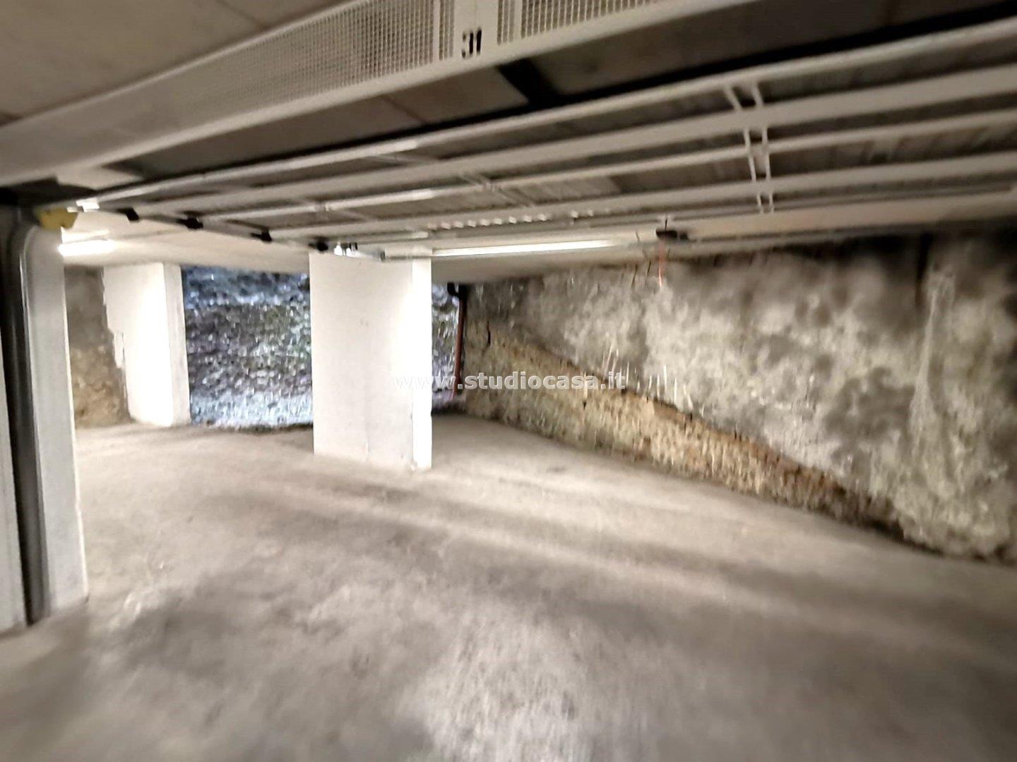 Box / Autorimessa in vendita a Rovereto