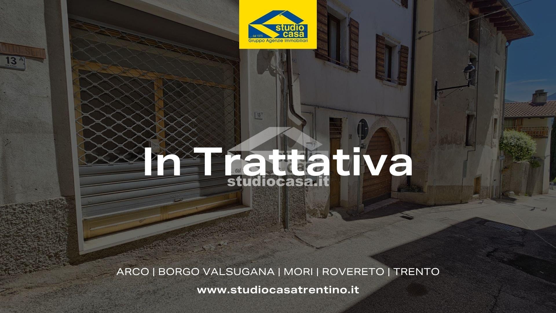 Box / Autorimessa in vendita a Isera