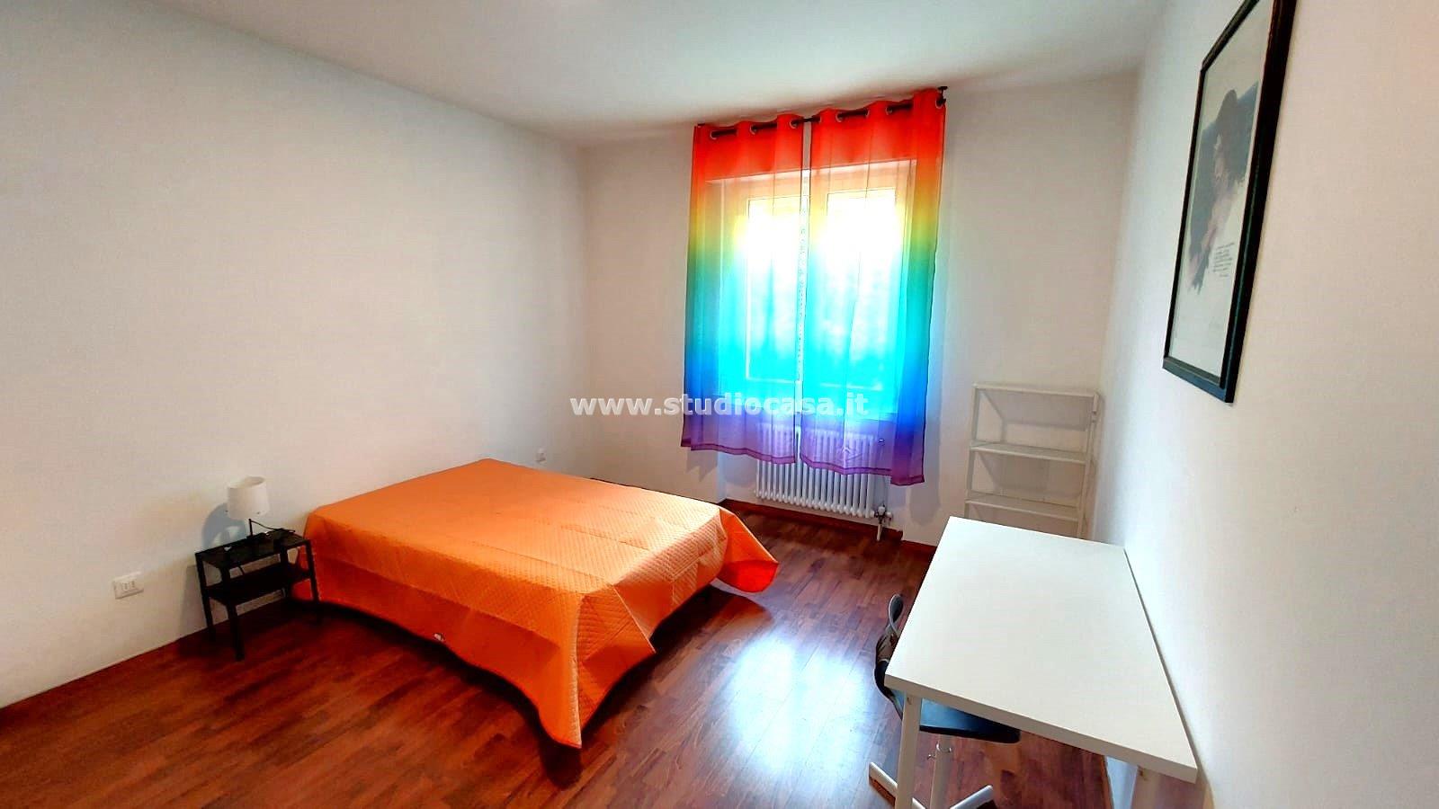 Stanza in Appartamento in affitto a Rovereto