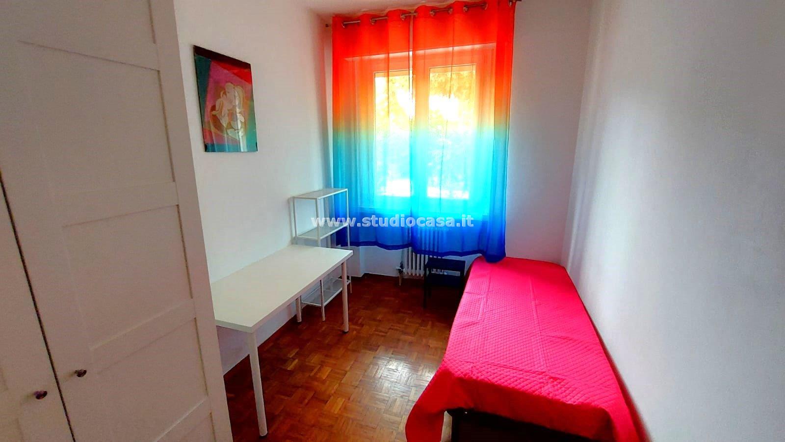 Stanza in Appartamento in affitto a Rovereto