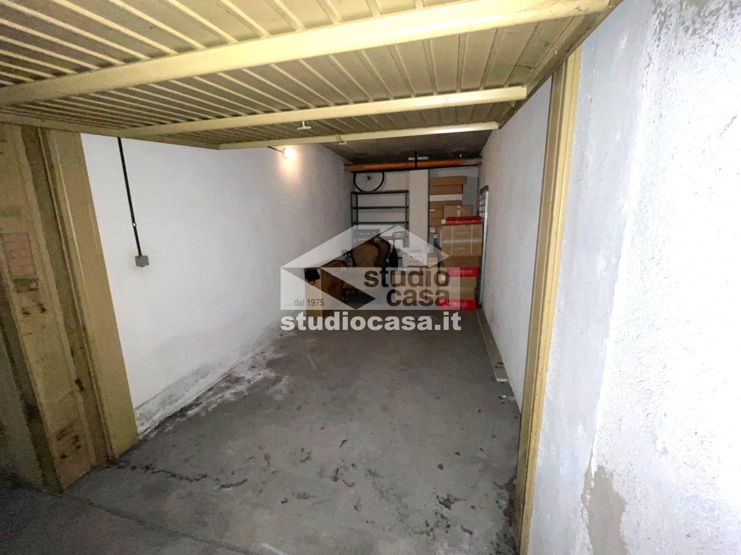 Box / Autorimessa in vendita a Rovereto
