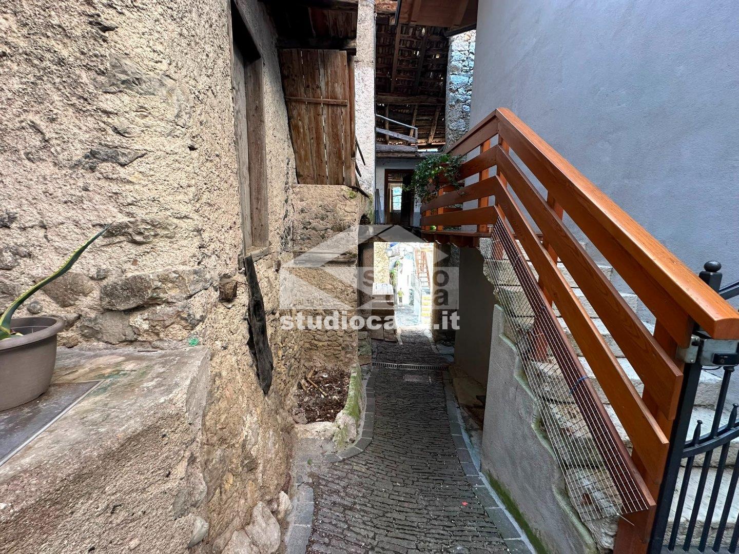 Casa Rustica in vendita a Terragnolo