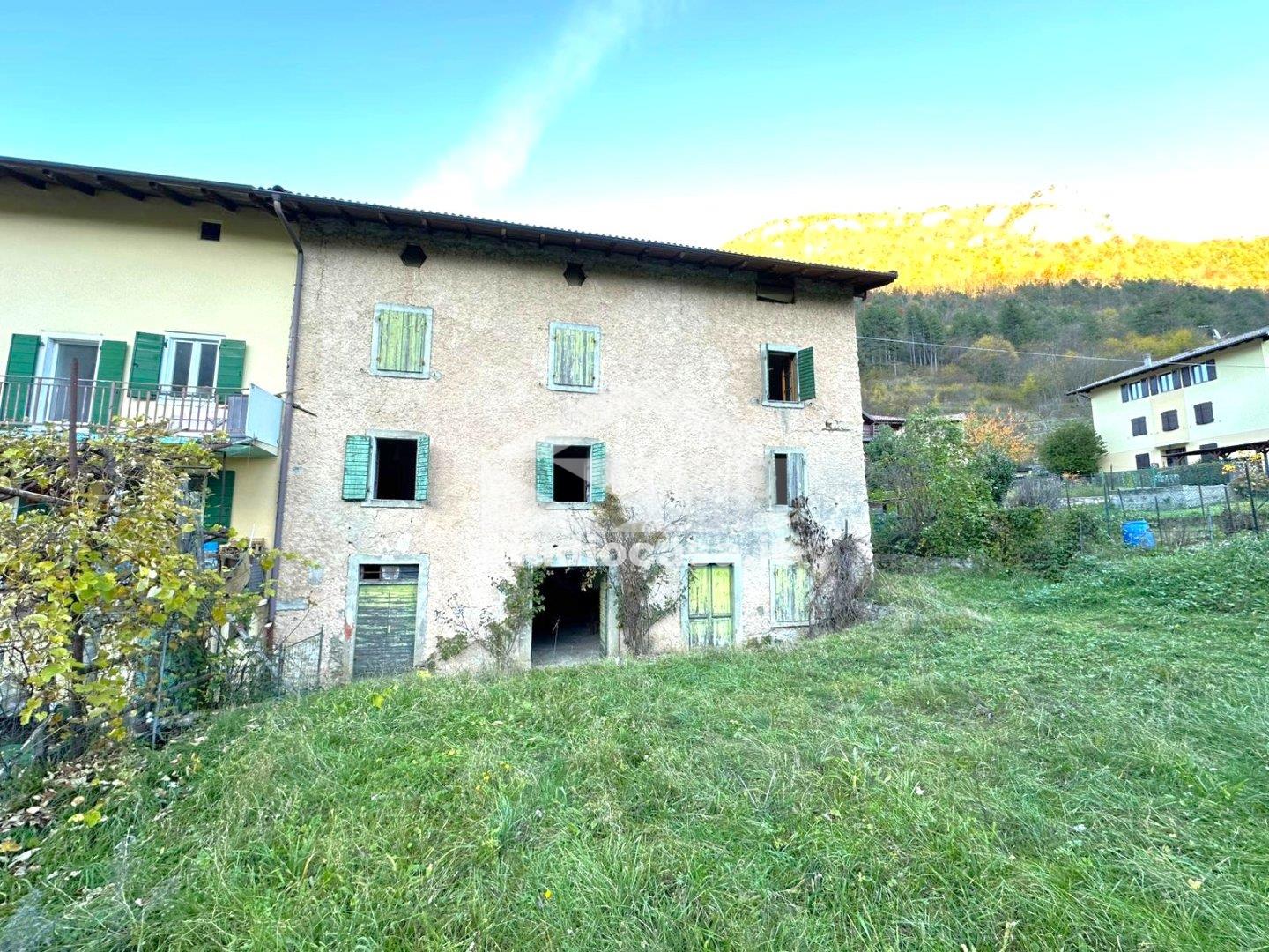 Terratetto in vendita a Vallarsa