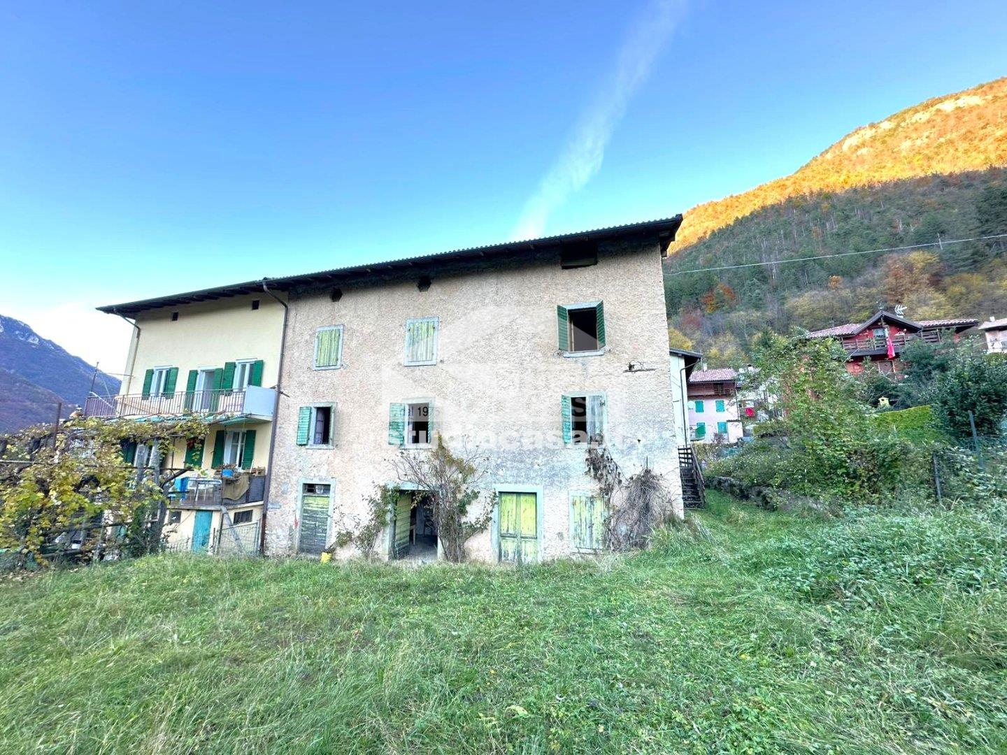 Terratetto in vendita a Vallarsa