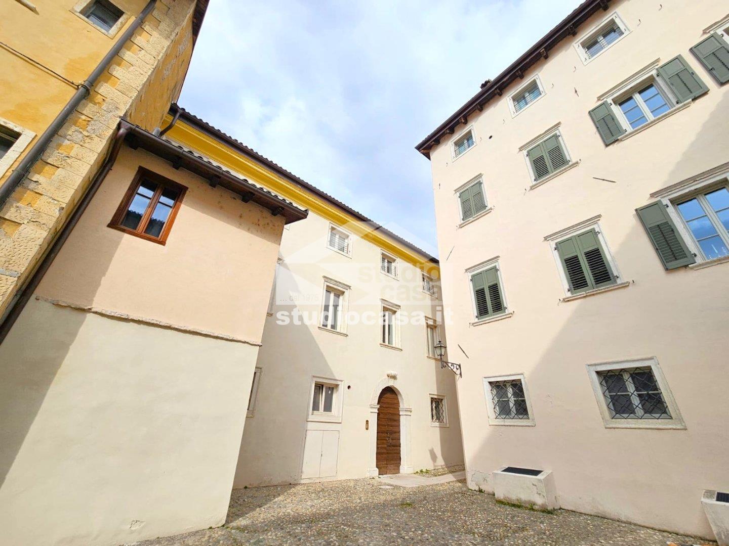 Appartamento in vendita a Rovereto