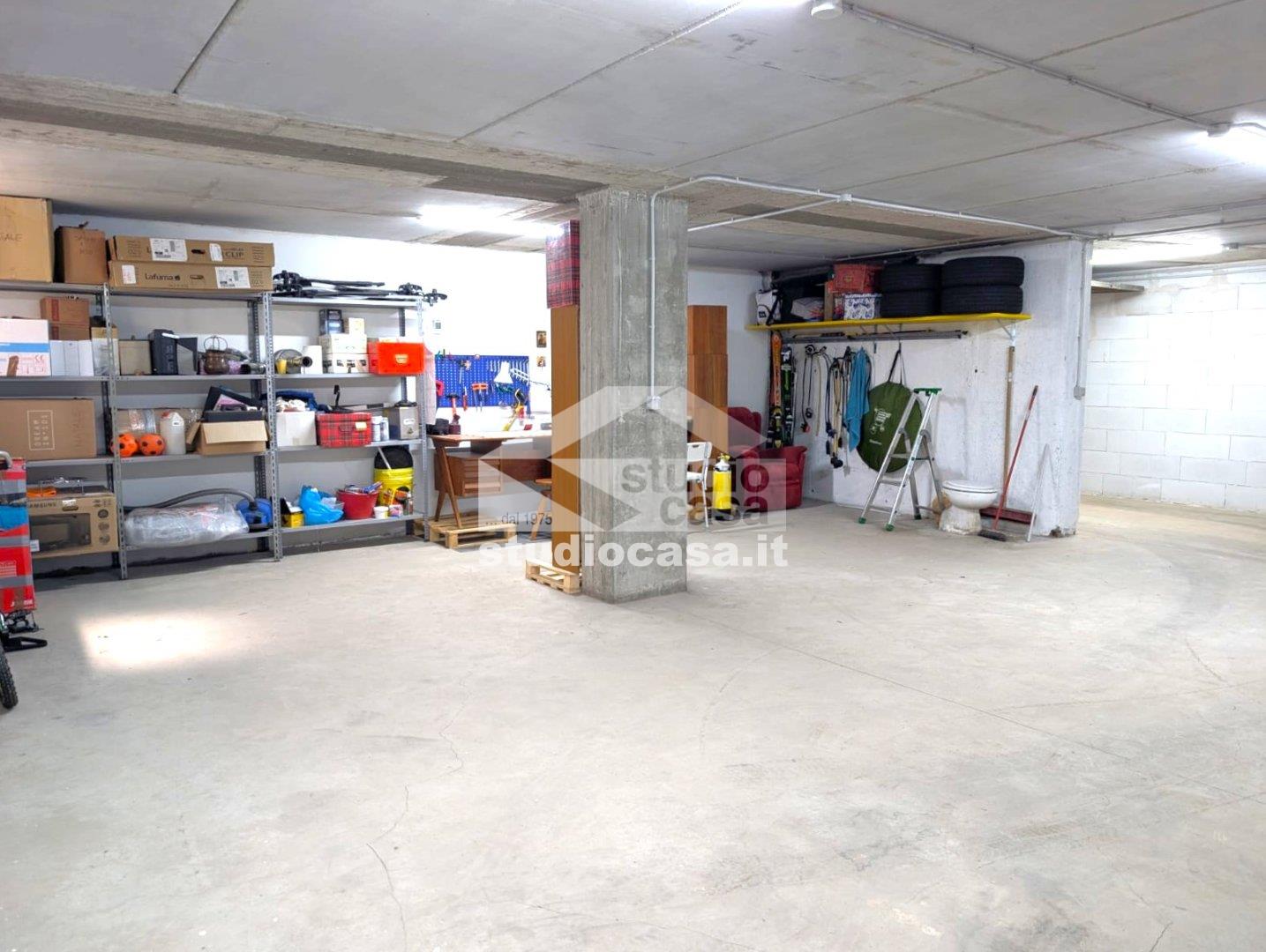 Magazzino in affitto a Volano