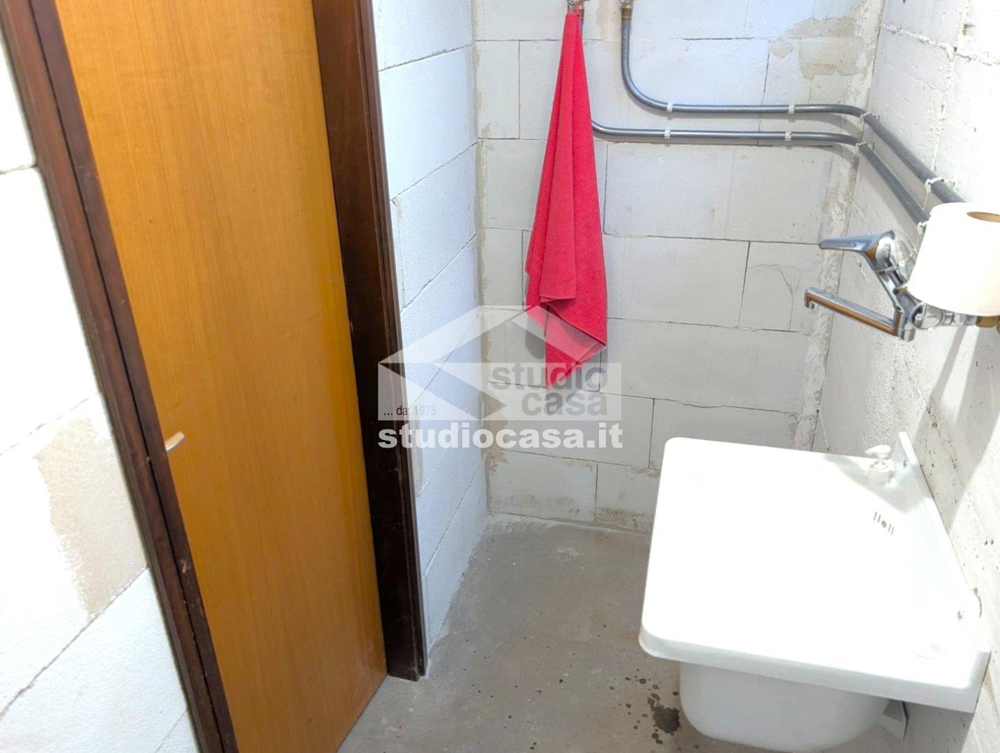 Magazzino in affitto a Volano