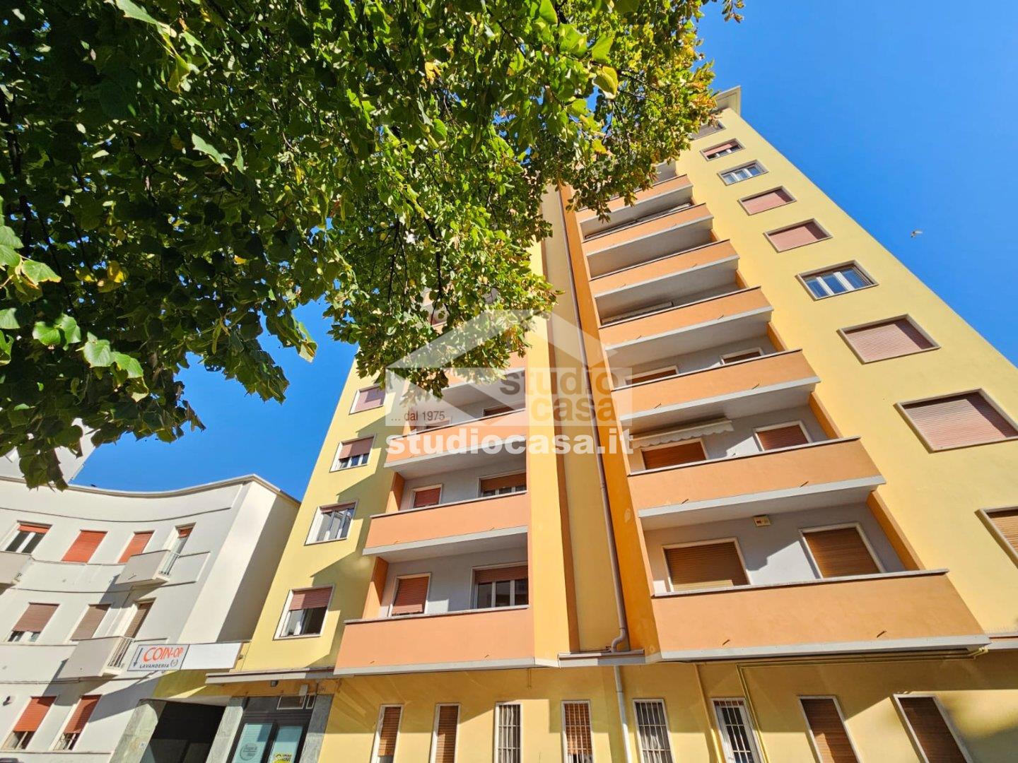 Stanza in Appartamento in affitto a Rovereto