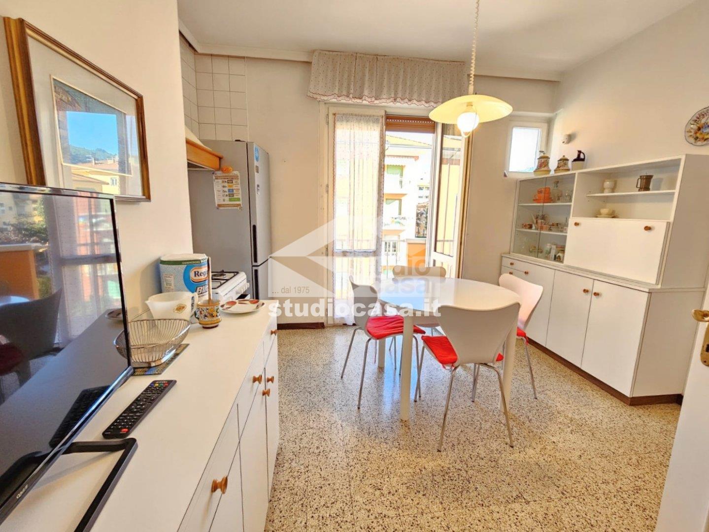 Stanza in Appartamento in affitto a Rovereto