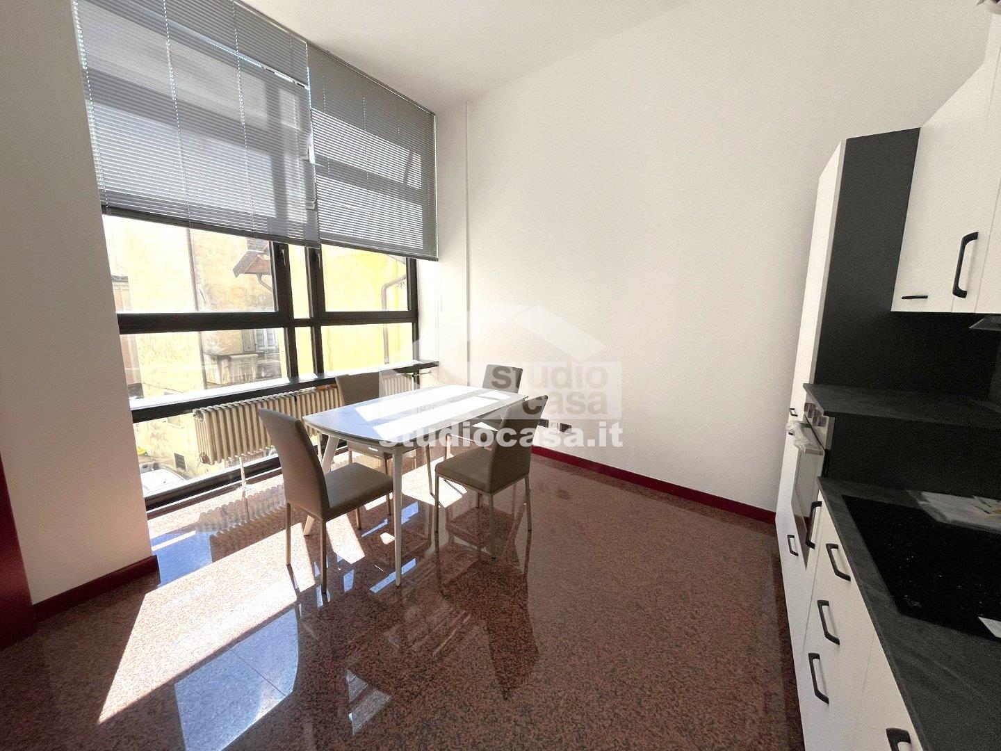 Stanza in Appartamento in affitto a Rovereto