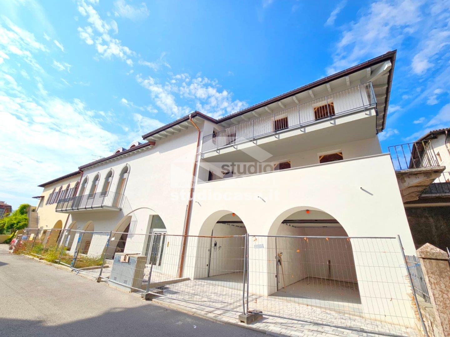 Attico in vendita a Nomi