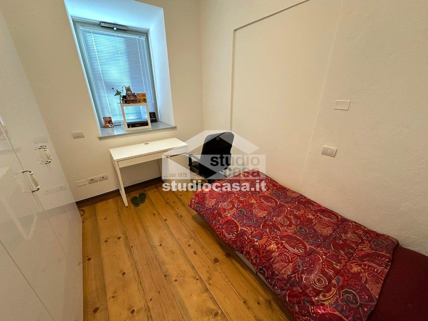 Stanza in Appartamento in affitto a Rovereto