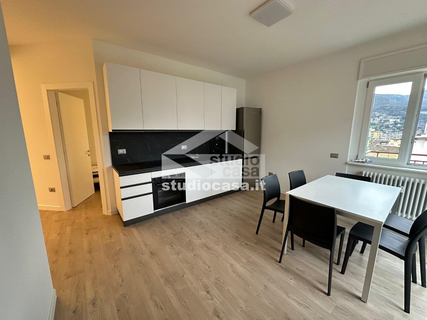 Stanza in Appartamento in affitto a Rovereto