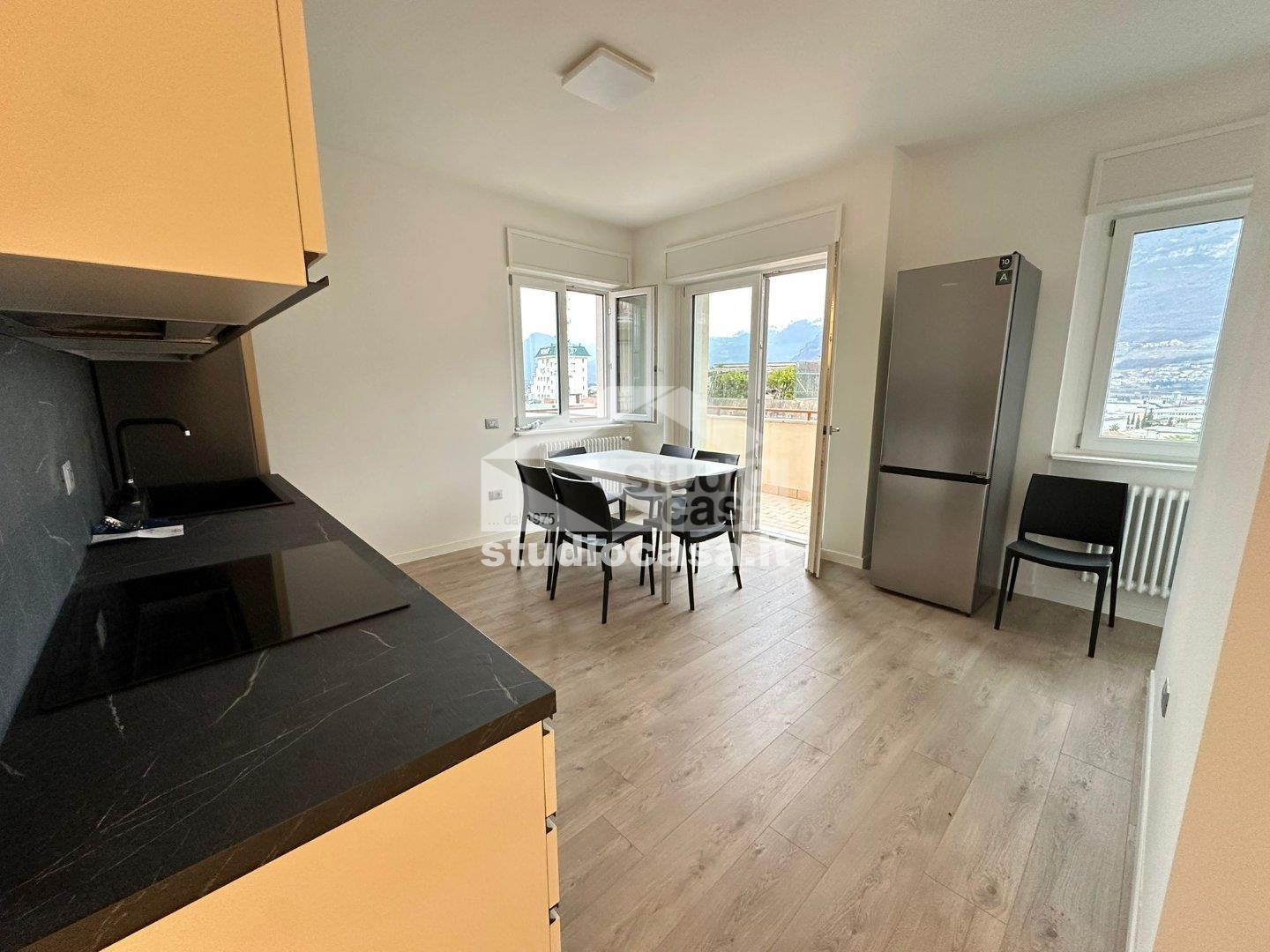 Stanza in Appartamento in affitto a Rovereto