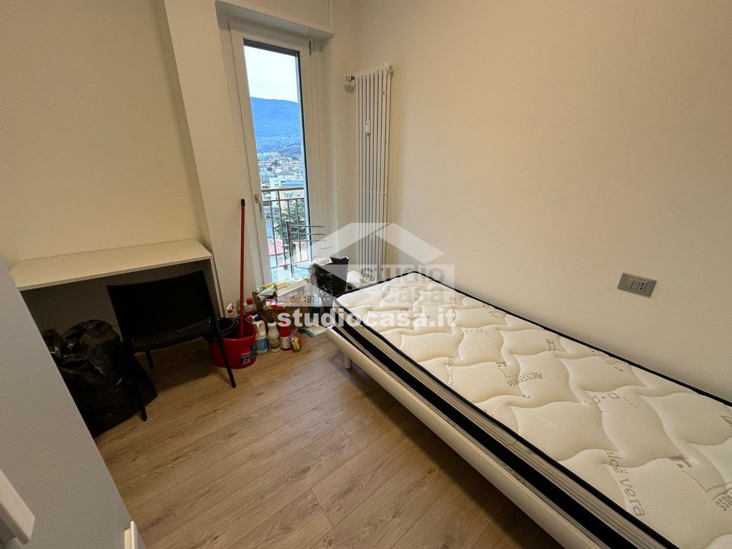 Stanza in Appartamento in affitto a Rovereto