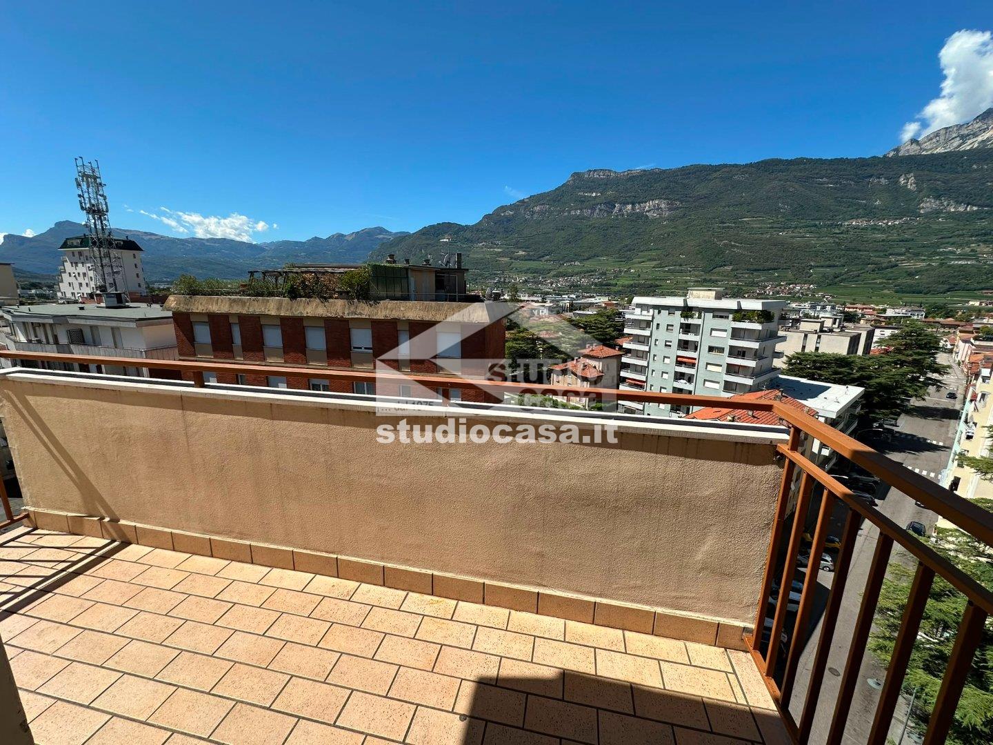 Stanza in Appartamento in affitto a Rovereto