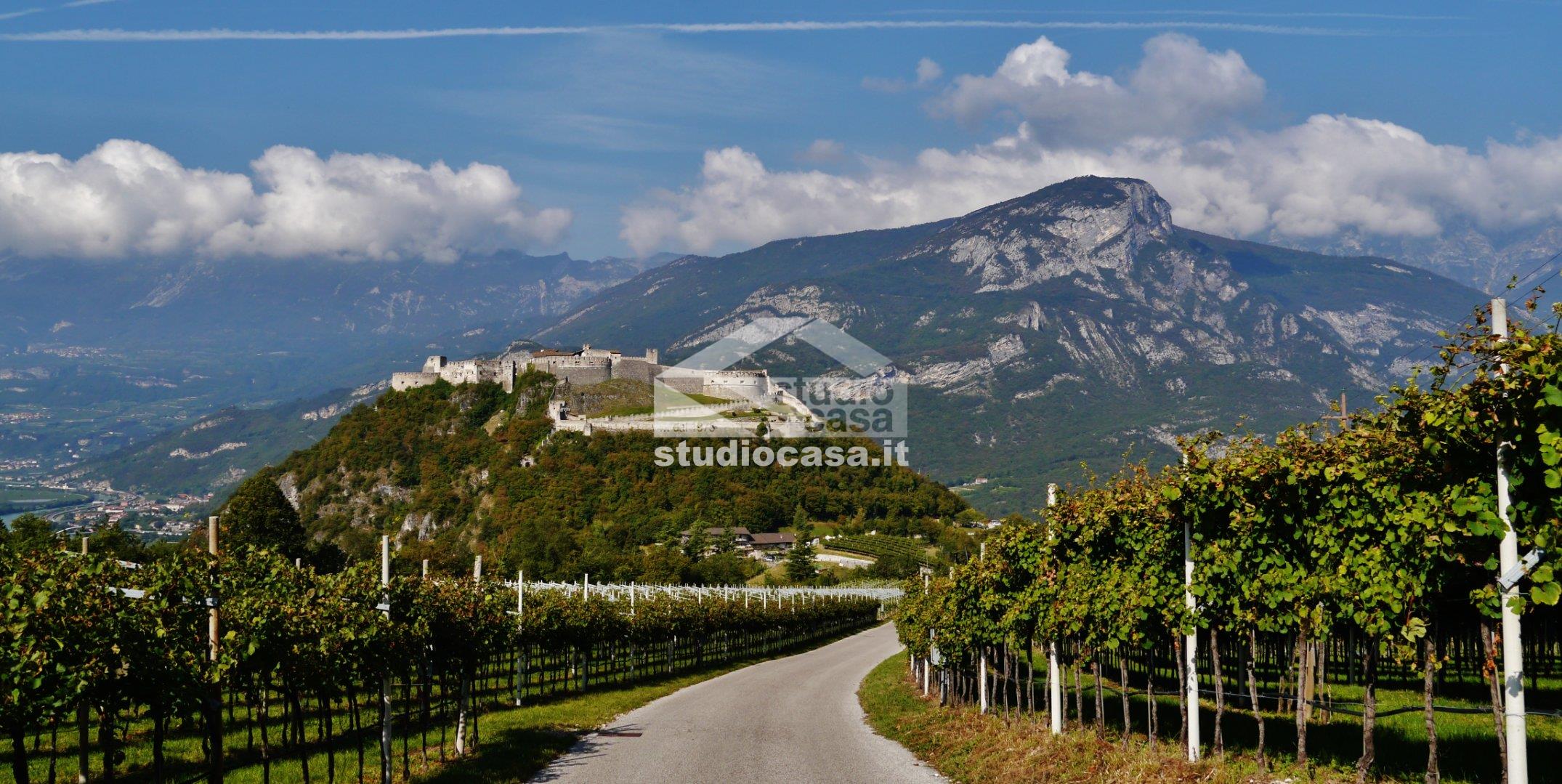 Appartamento in vendita a Besenello