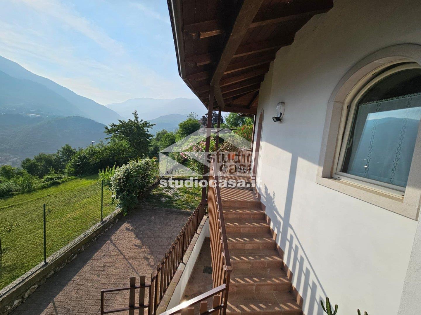 Villa Unifamiliare in vendita a Rovereto